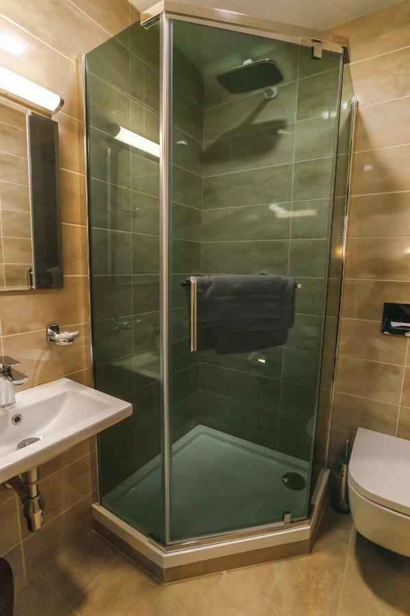 Raziotel Rishelyevskiy Kherson Luaran gambar